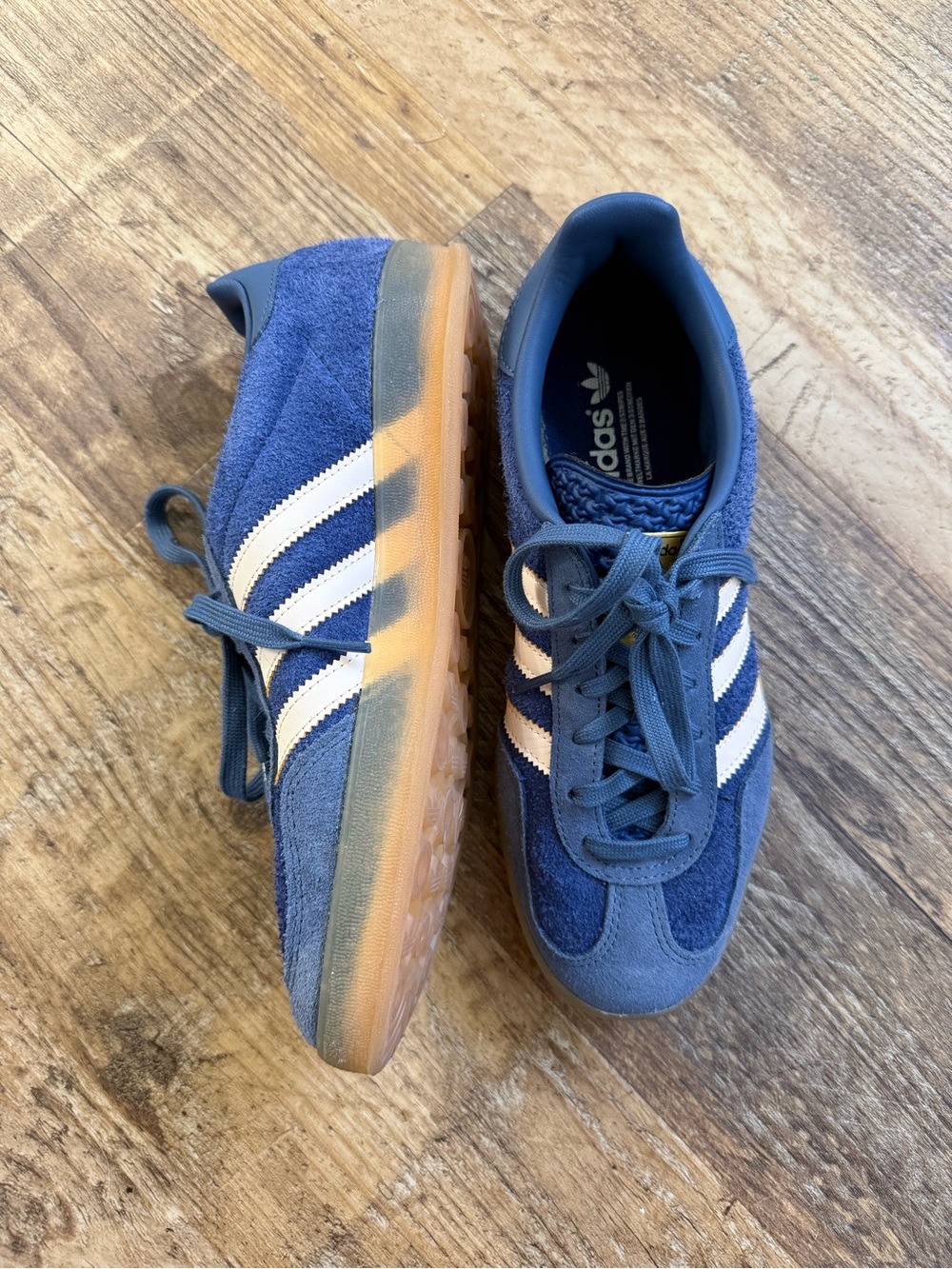 Navy Blue Suede Adidas Gazelle sneakers - Picture 2 of 4